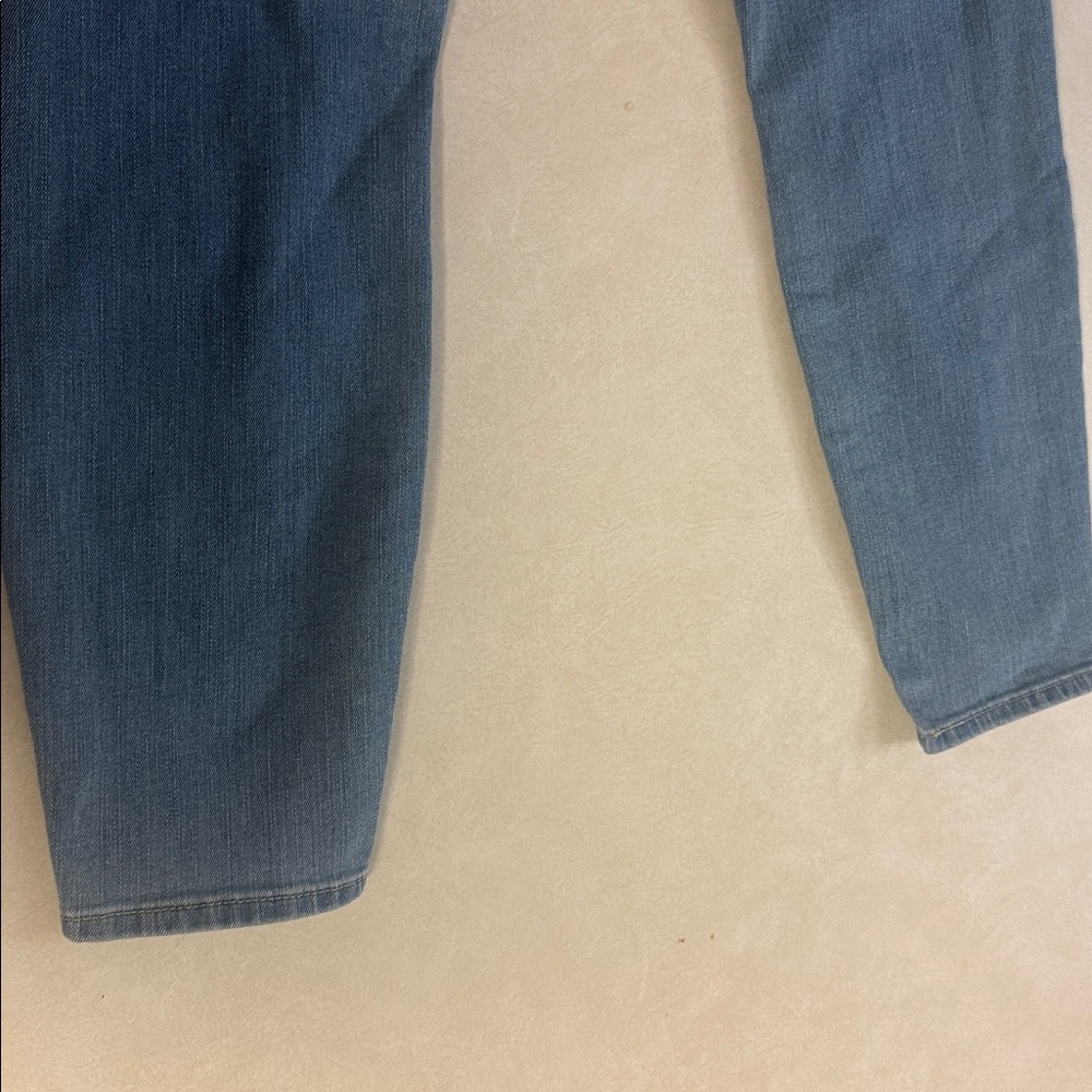 Levi's Mid Rise Skinny Jeans - Light Blueπ― - Picture 7 of 7